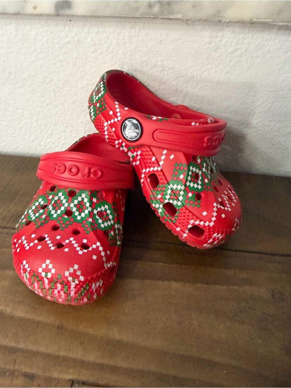 Crocs Baya Holiday Graphic Clogs festive Christmas sweater pattern toddler 6